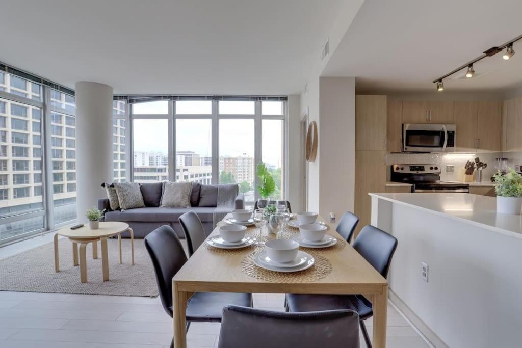 ארלינגטון Wonderful 2Br Apartment At Crystal City מראה חיצוני תמונה