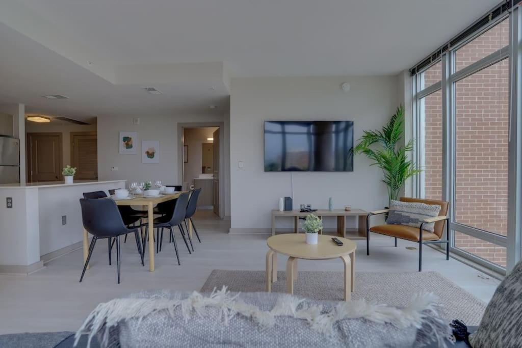 ארלינגטון Wonderful 2Br Apartment At Crystal City מראה חיצוני תמונה