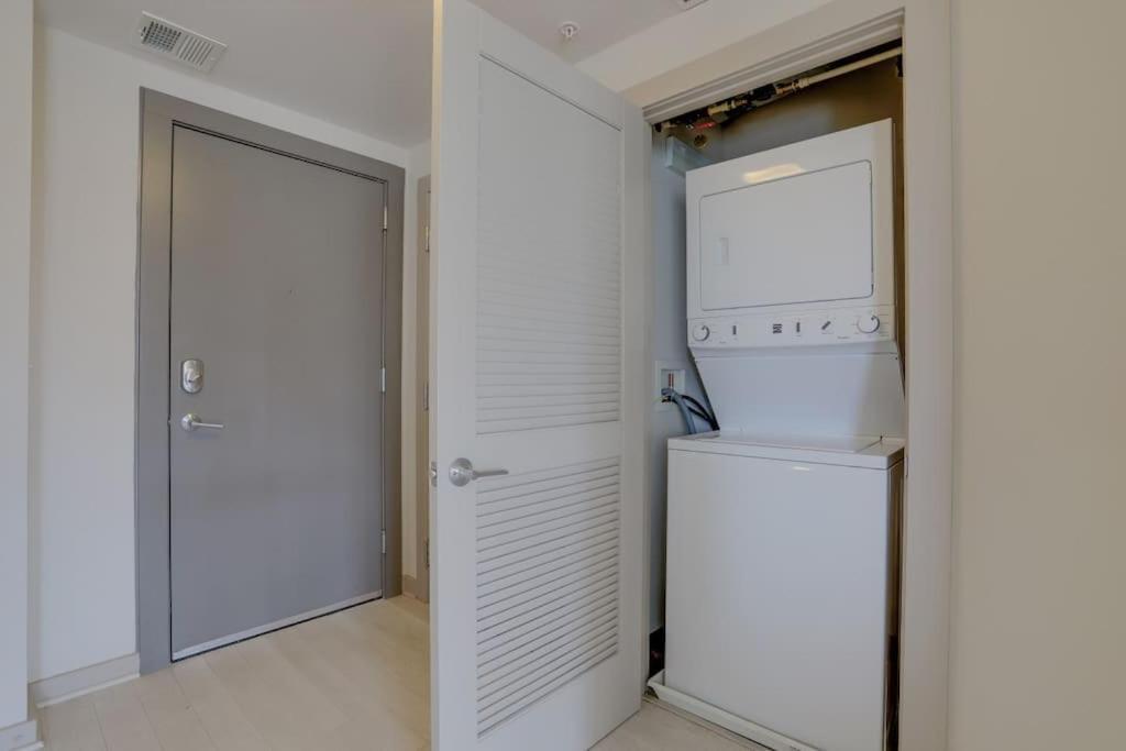 ארלינגטון Wonderful 2Br Apartment At Crystal City מראה חיצוני תמונה
