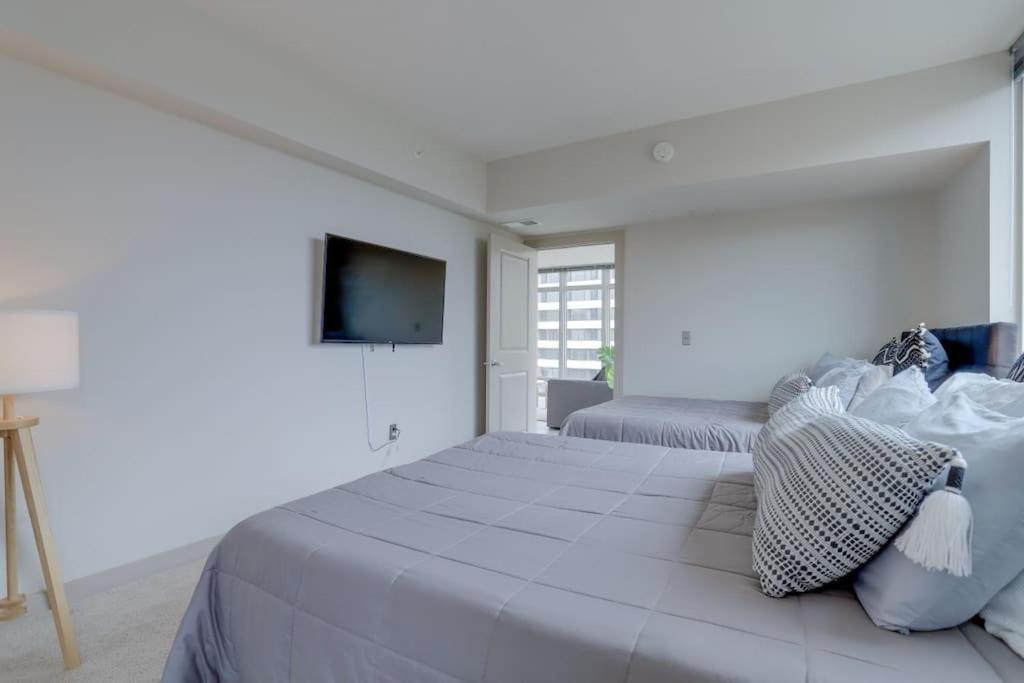 ארלינגטון Wonderful 2Br Apartment At Crystal City מראה חיצוני תמונה