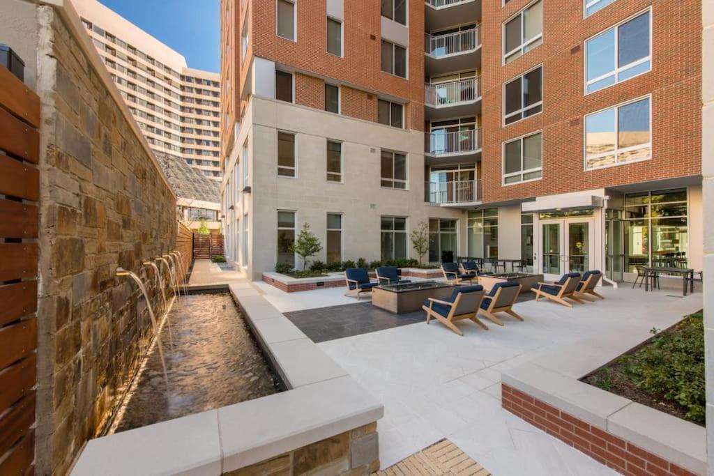 ארלינגטון Wonderful 2Br Apartment At Crystal City מראה חיצוני תמונה