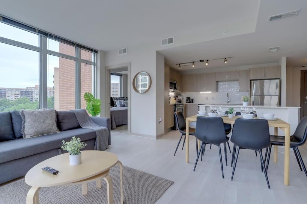 ארלינגטון Wonderful 2Br Apartment At Crystal City מראה חיצוני תמונה